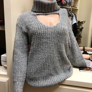 Super cute gray sweater with cut out!